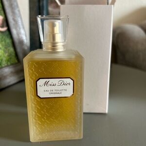 Miss Dior perfume